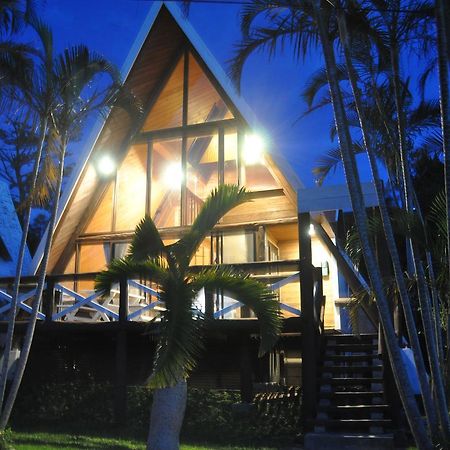 Sea Breeze Villa Onna Buitenkant foto